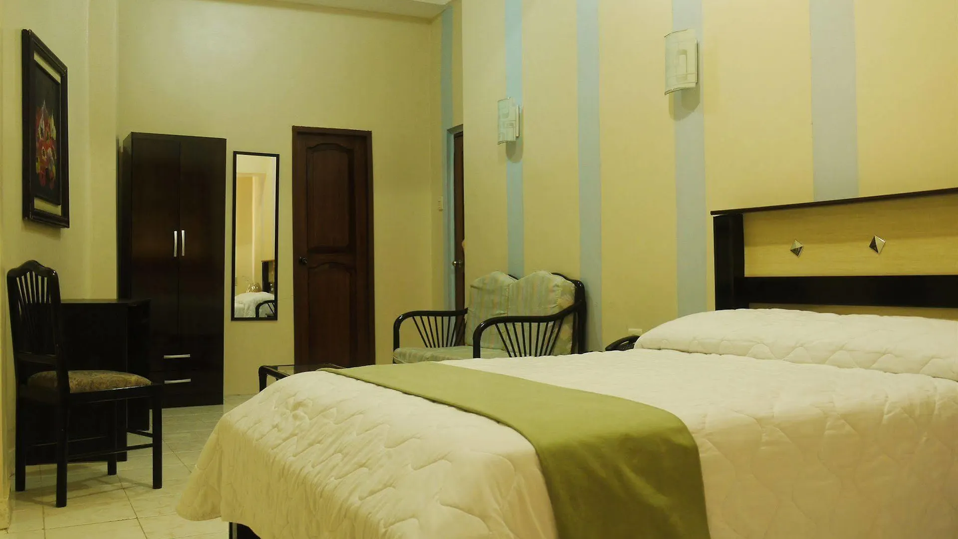Atlantic Suites Hotel Guayaquil 2*,  Ecuador